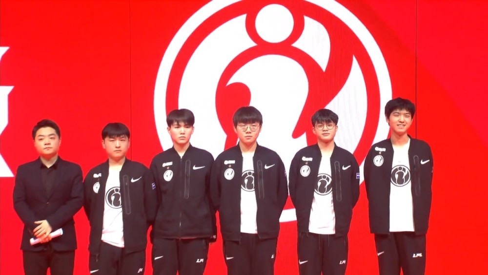 詹姆斯坦言在賽季中期獲得休息時光實屬珍貴 心中倍感愜意.