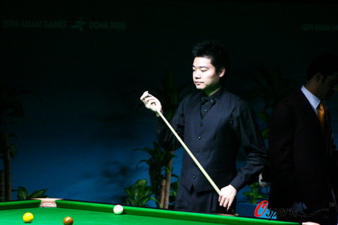 23胜12负却一打强队就崩？湖人再次惨败马刺，攻防短板已被摸透